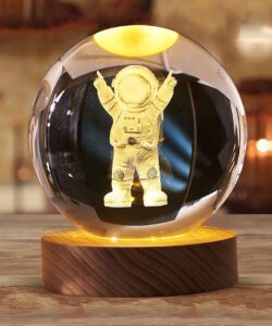 Dekoratif ASTRONOT Tasarımlı Ahşap altlıklı Işıklı Cam Küre Büyük Boy Cam:8cm Ahşap:2cm